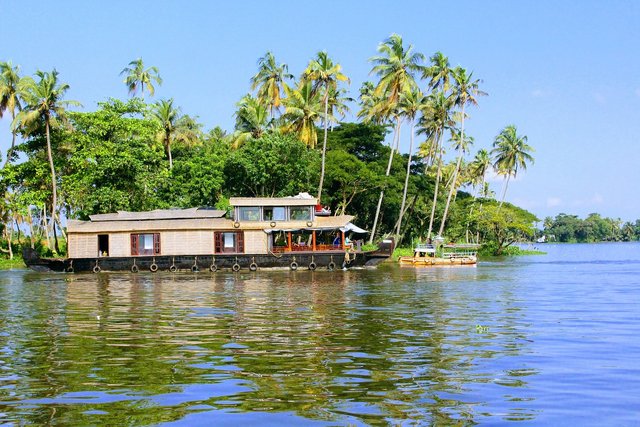 alleppey-2817032_1280.jpg