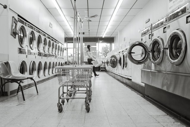 laundry-saloon-567951_1280.jpg