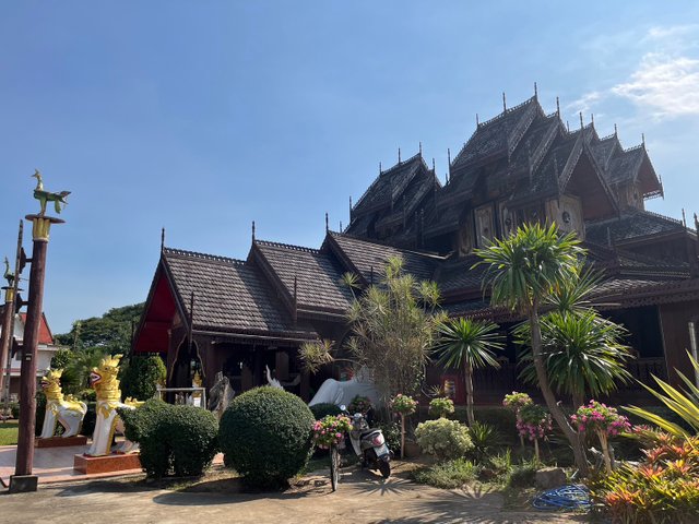 Wat Nantaram1.jpg