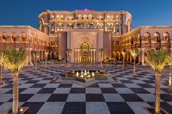 dg3fi0vo-emirates-palace-1-1200x800-600.jpg