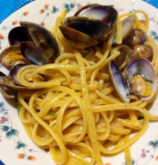 vongole e funghi.jpg