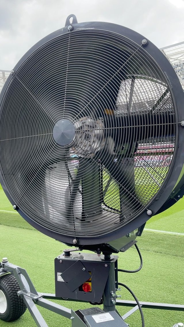 Close up of the SeeGrow turf fans.JPG