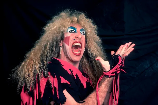 dee-snider-twisted-sister-breaking-the-band-01.webp