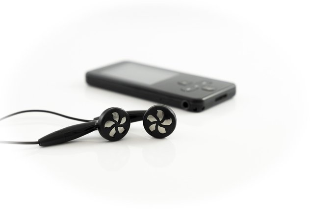 headphones-2737023_960_720.jpg