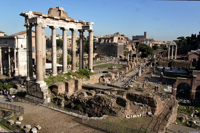 EU121020-220646.jpg
