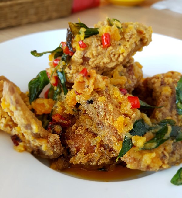 Salted Egg Chick Wings02.jpg