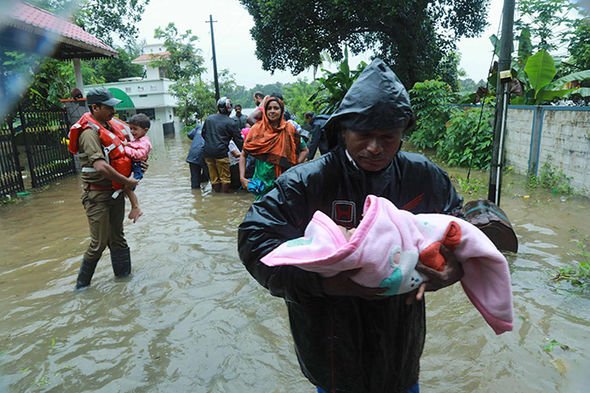 Kerala-flood-latest-pictures-India-monsoon-flooding-1464339.jpg