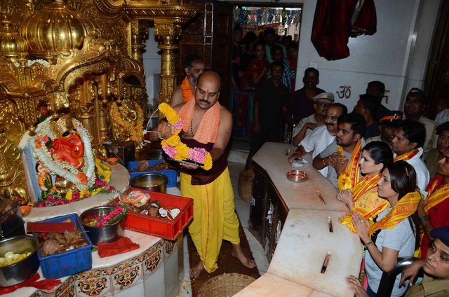 siddivinayak-temple-receives-lot-of-donations-1024x678.jpg