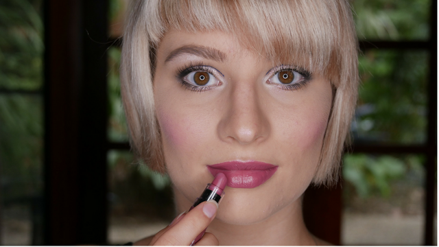 Sparkle Night-out Eye Makeup Look- lips-melissavandijkmakeuptutorial.png