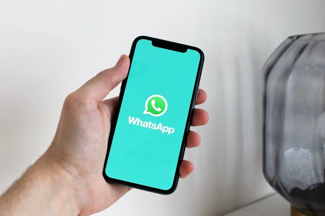 Chat-transfer-between-Android-and-iOS-devices-will-be-available-soon-on-WhatsApp.jpg