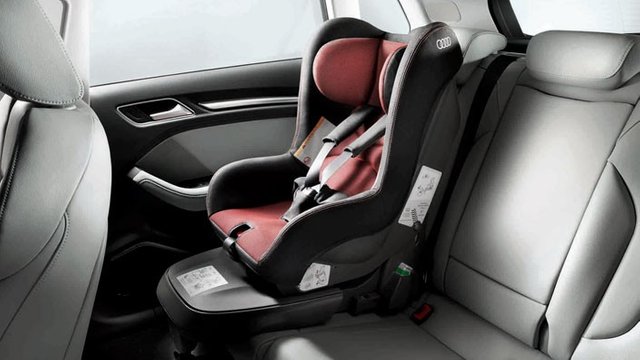 83._4l0019902a_eur_audi_baby_seat_-_red-black_age_12-48_months_.jpg