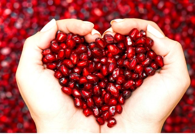 pomegranatemedium.jpg