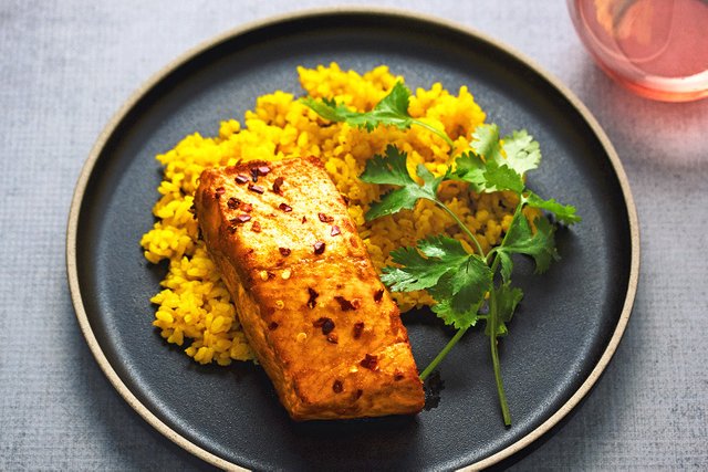 Spicy-roast-salmon-and-turmeric-rice.jpg