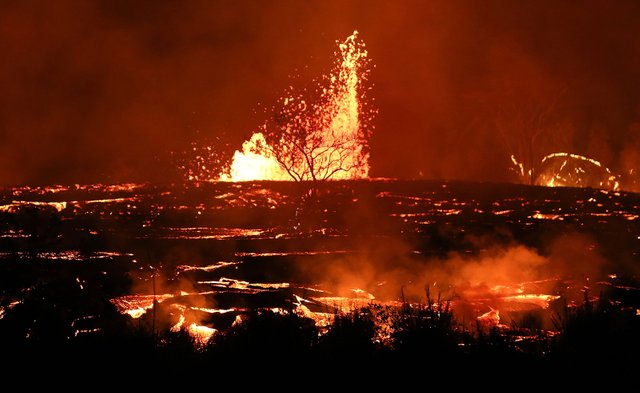 35-hawaii-volcano.jpg