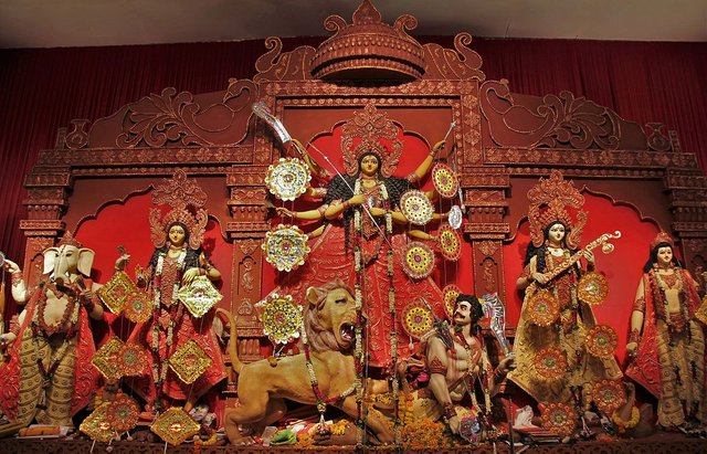 1024px-Durga_Puja_2015.jfif