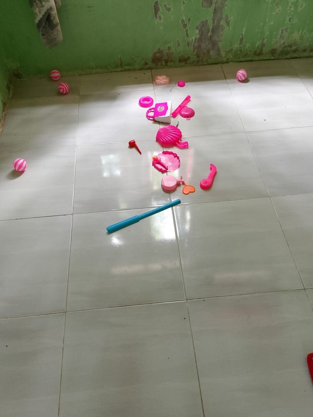 MAINAN BERSERAKAN 2.jpg