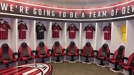 AC_Milan_dressing_room_(2018).jpg