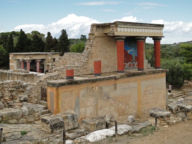 Knossos Ruins.jpg