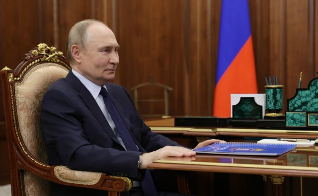 Meeting_with_Acting_Governor_of_the_Tambov_Region_Yevgeny_Pervyshov_-_03.jpg