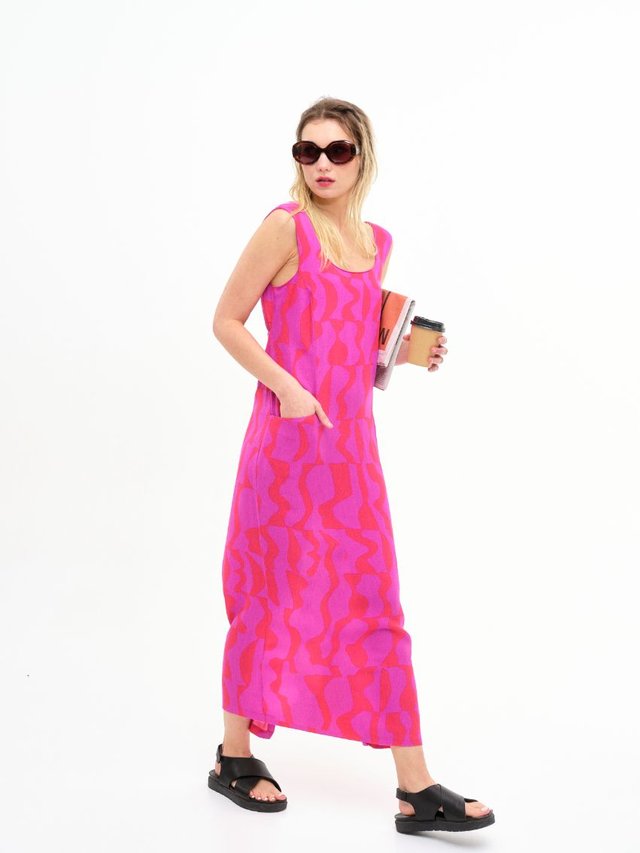 Wainui20Fucsia201.jpg