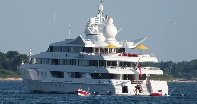 luxury_yacht_indian_empress.jpg