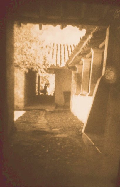 El patio empedrado.jpg