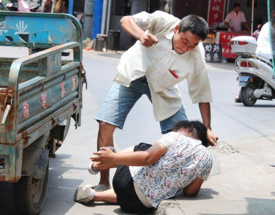 worker-beats-wife-for-not-listening.jpg