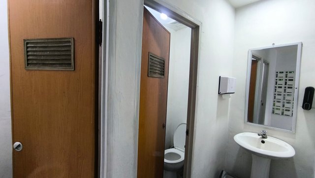1000480502.jpg