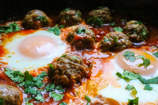 Shakshuka+-+Meatballs+and+eggs+tagine.jpeg
