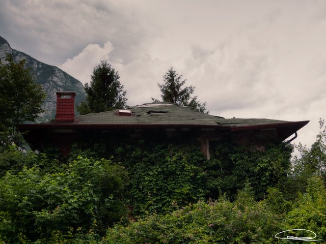 2018-Abandoned-House-Italy.jpg