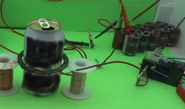 DIY High Voltage Capacitor Bank_Moment(2).jpg