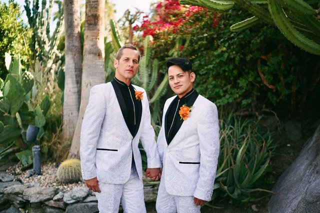 gay-couple-on-their-wedding-day-G2LXN42.jpg