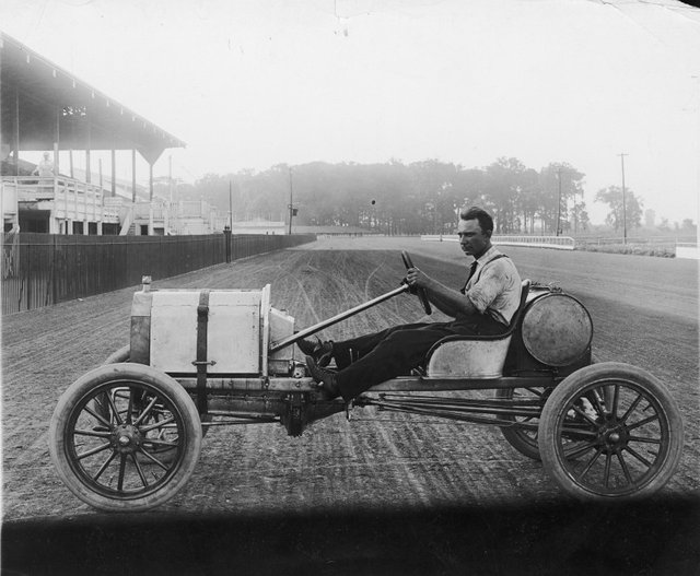 1910-1912 ford model t - frank kulick.jpg