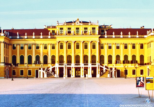 schönbrunn-ohne-menschen-gross.jpg