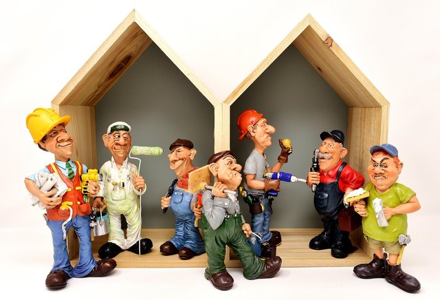 housebuilding-3102324_1280.jpg