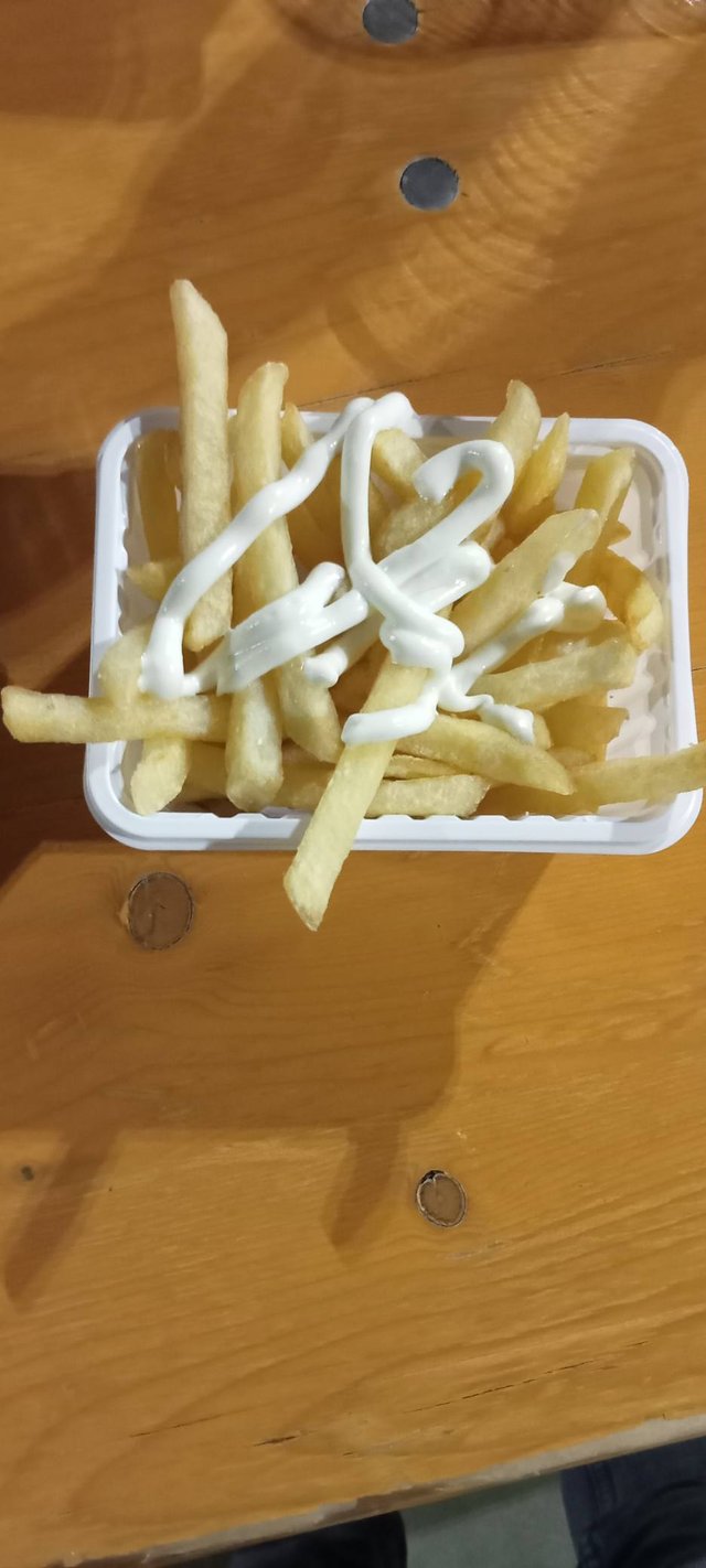 549877675_7554392973