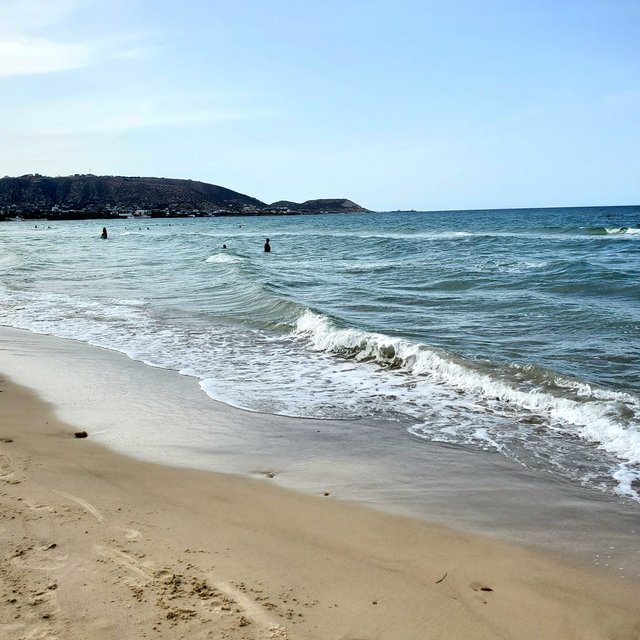 waves.jpg