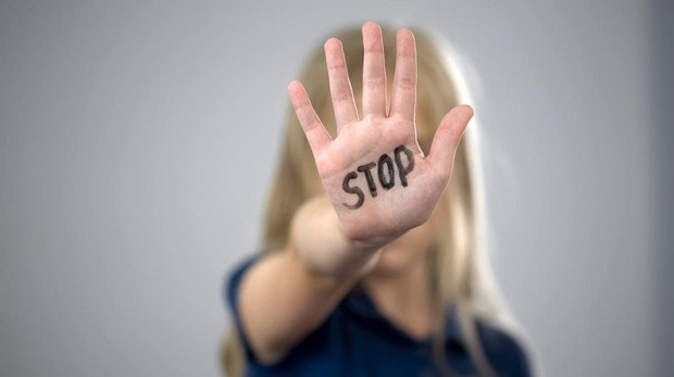 stop-kxMC--620x349@abc.jpg