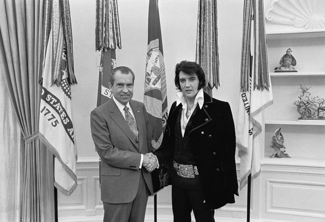 elvis-presley-63009_1280.jpg