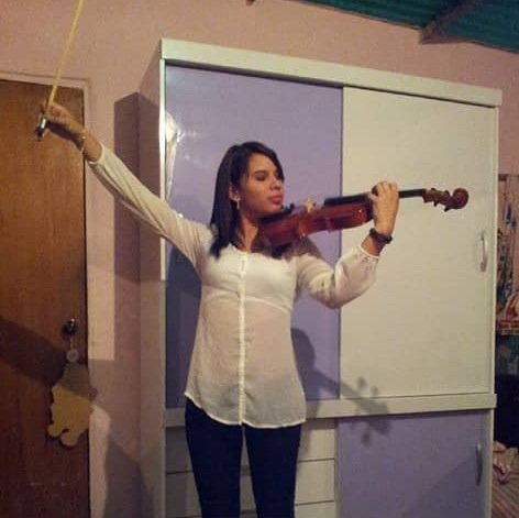 hija violin.jpg