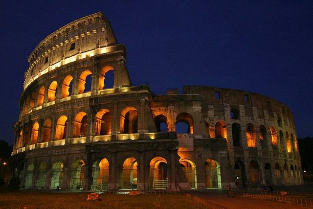 coliseo_romano_vitrina_la_revist_2008590.jpg