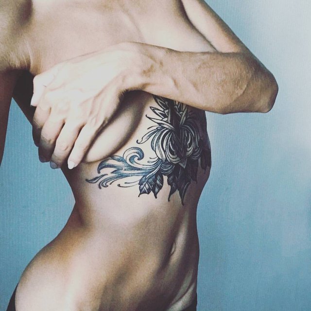 Do you like the sexy girl tattoo? — Steemit