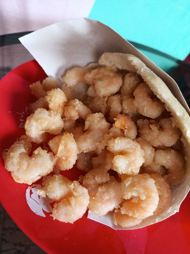 Arepa de camarones 1.jpg