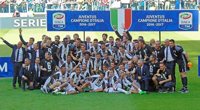 Juventus_FC_-_Serie_A_champions_2016-17_(edited).jpg
