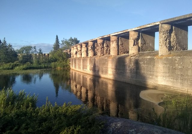 Pinawa Dam 13.jpg