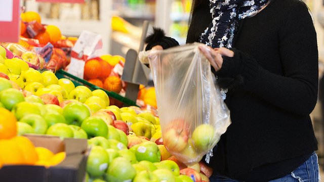 Grocery-fruits-shopping-with-plastic-bag.jpg