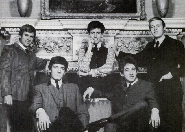The_Hollies_(1965).png