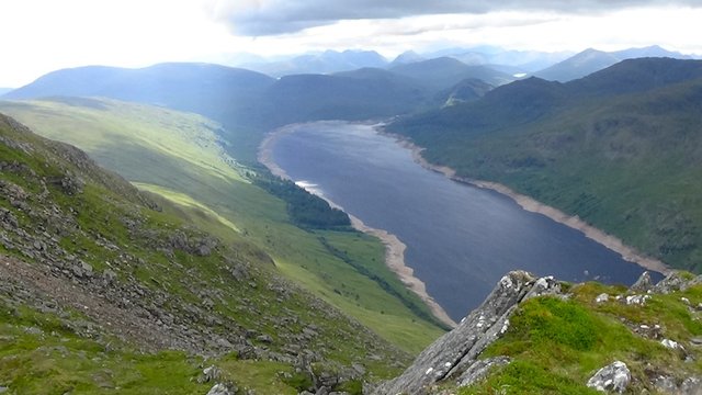 17 Loch Treig with Glencoe, Glen Etive and Mamores behind. Gorgeous!.jpg