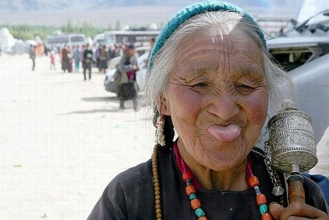 Funny-Old-Lady-Tongue-Out-Funny-Picture.jpg