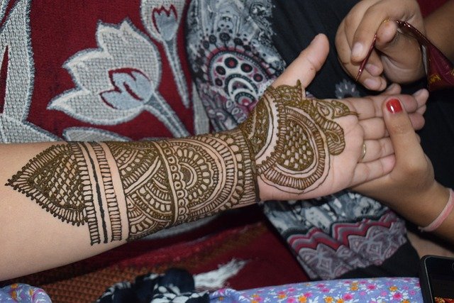 mehandi-3777366_640.jpg